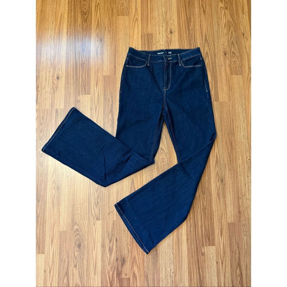 Old Navy Women's Stretch High-Rise Flare Jeans Blue Denim Dark Wash Size 6 NWOT